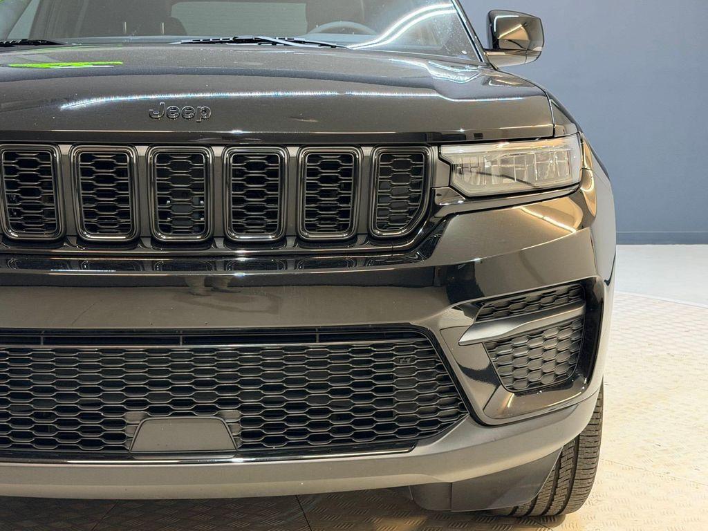 used 2023 Jeep Grand Cherokee car, priced at $35,996
