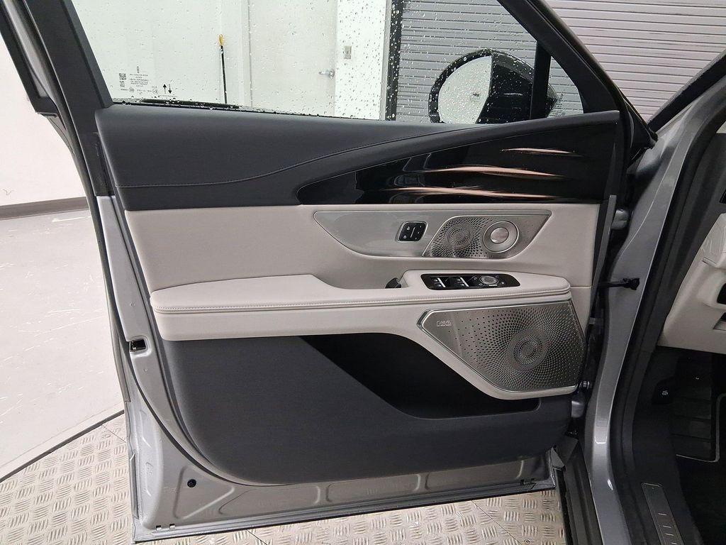 used 2026 Lincoln Nautilus car, priced at $56,994