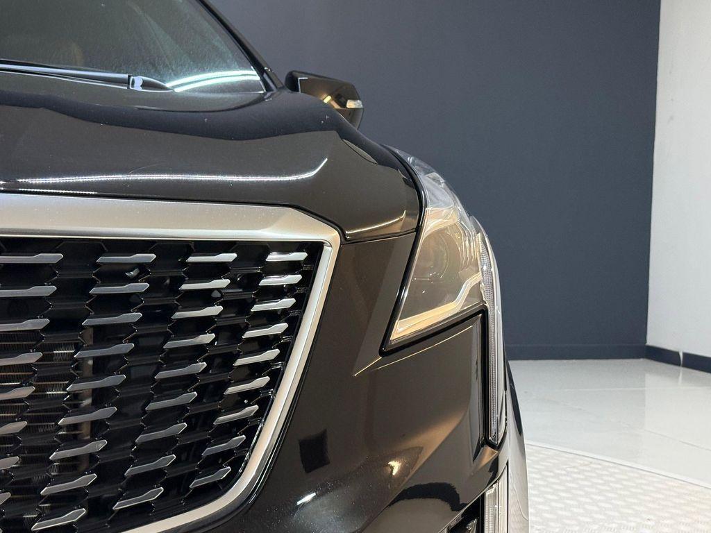 used 2022 Cadillac XT5 car, priced at $32,498