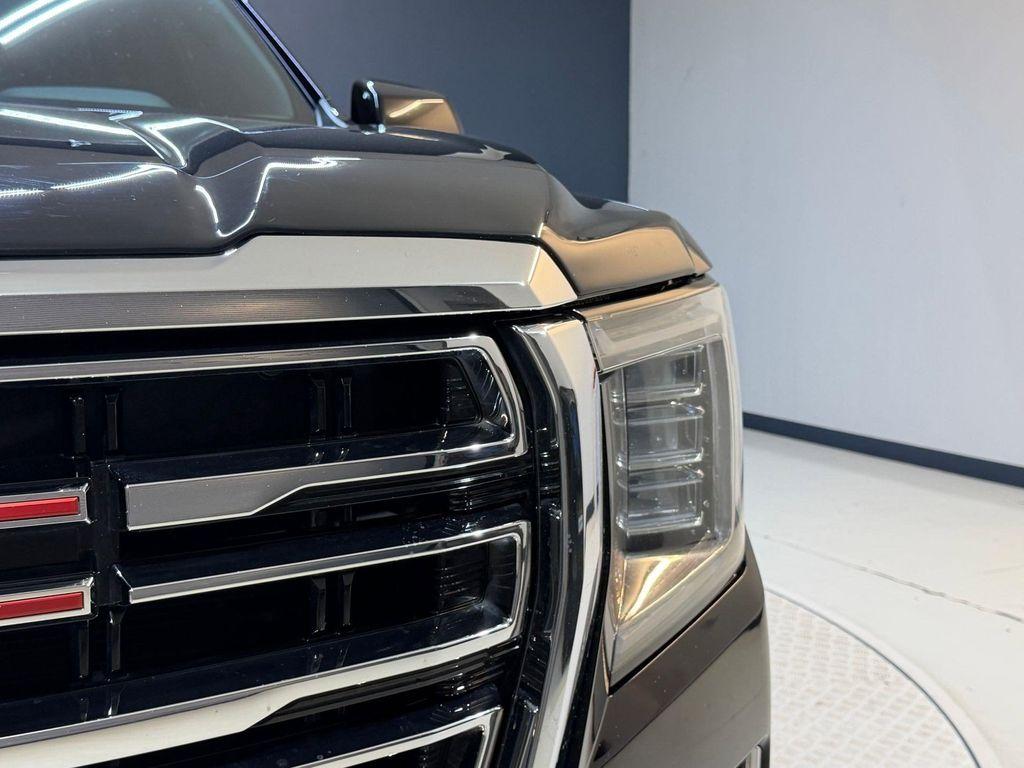 used 2022 GMC Yukon XL car, priced at $21,996