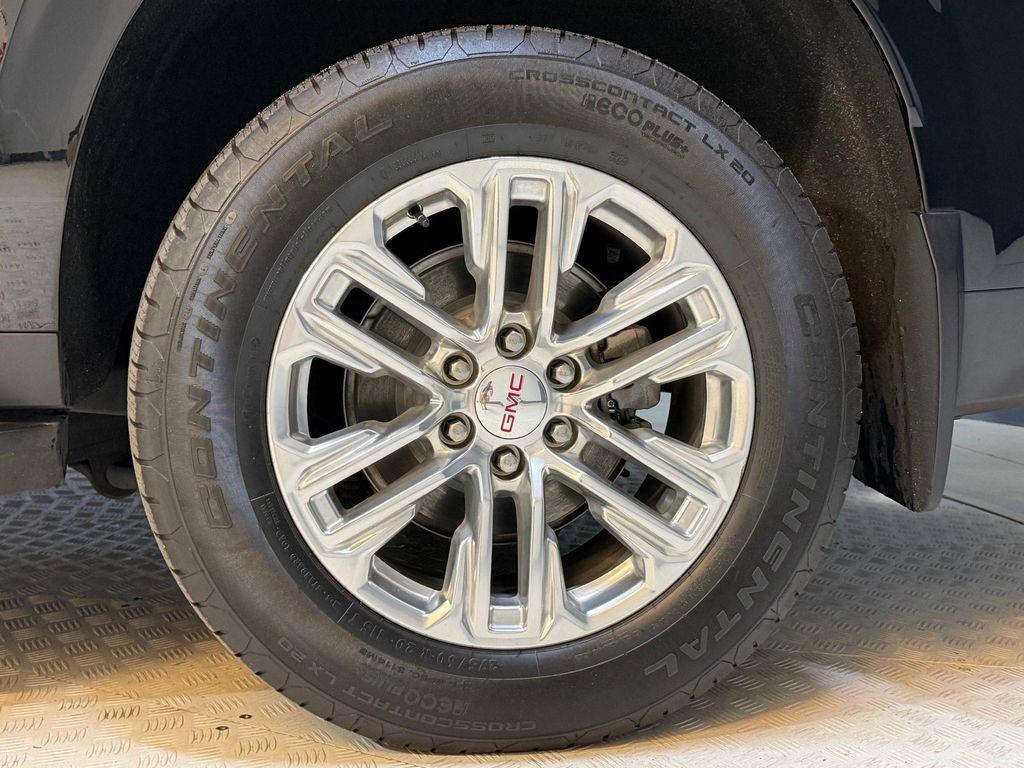 used 2022 GMC Yukon XL car, priced at $21,996