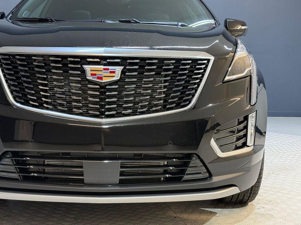 new 2026 Cadillac XT5 car, priced at $59,390