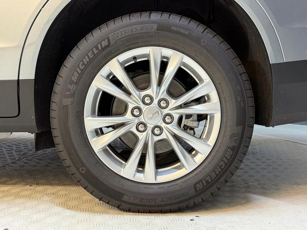 new 2025 Cadillac XT5 car, priced at $46,215