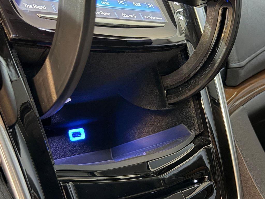 used 2020 Cadillac Escalade ESV car, priced at $30,997
