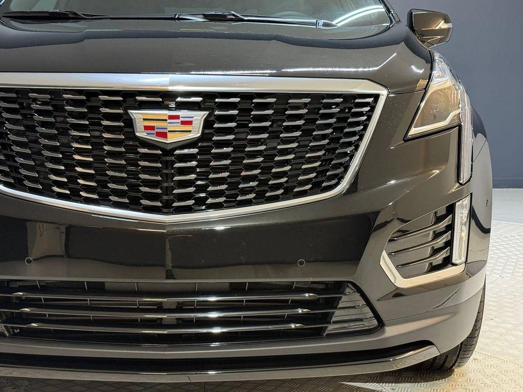 new 2025 Cadillac XT5 car, priced at $46,840
