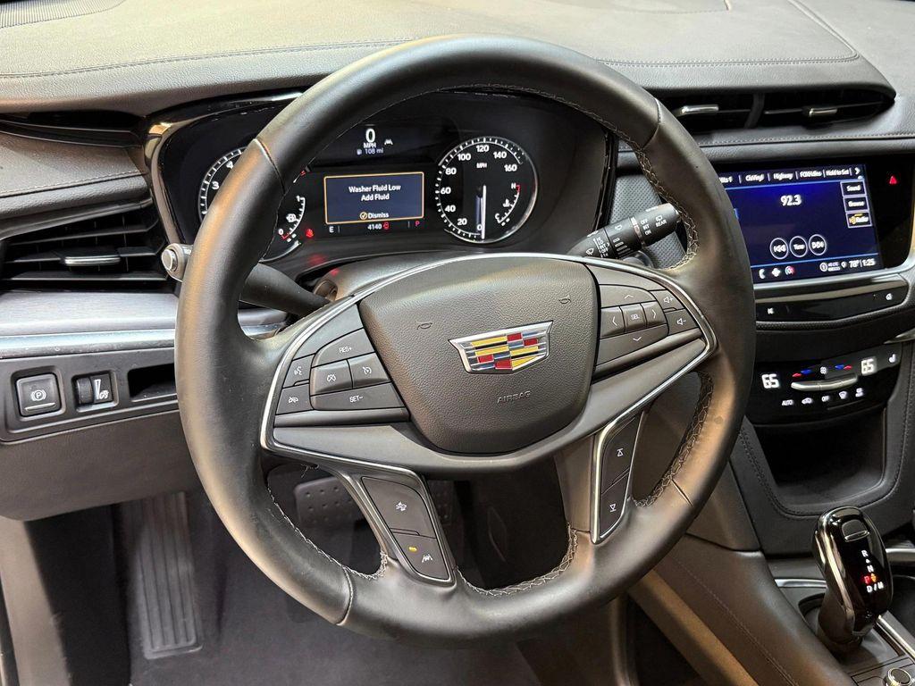 new 2025 Cadillac XT5 car, priced at $46,840
