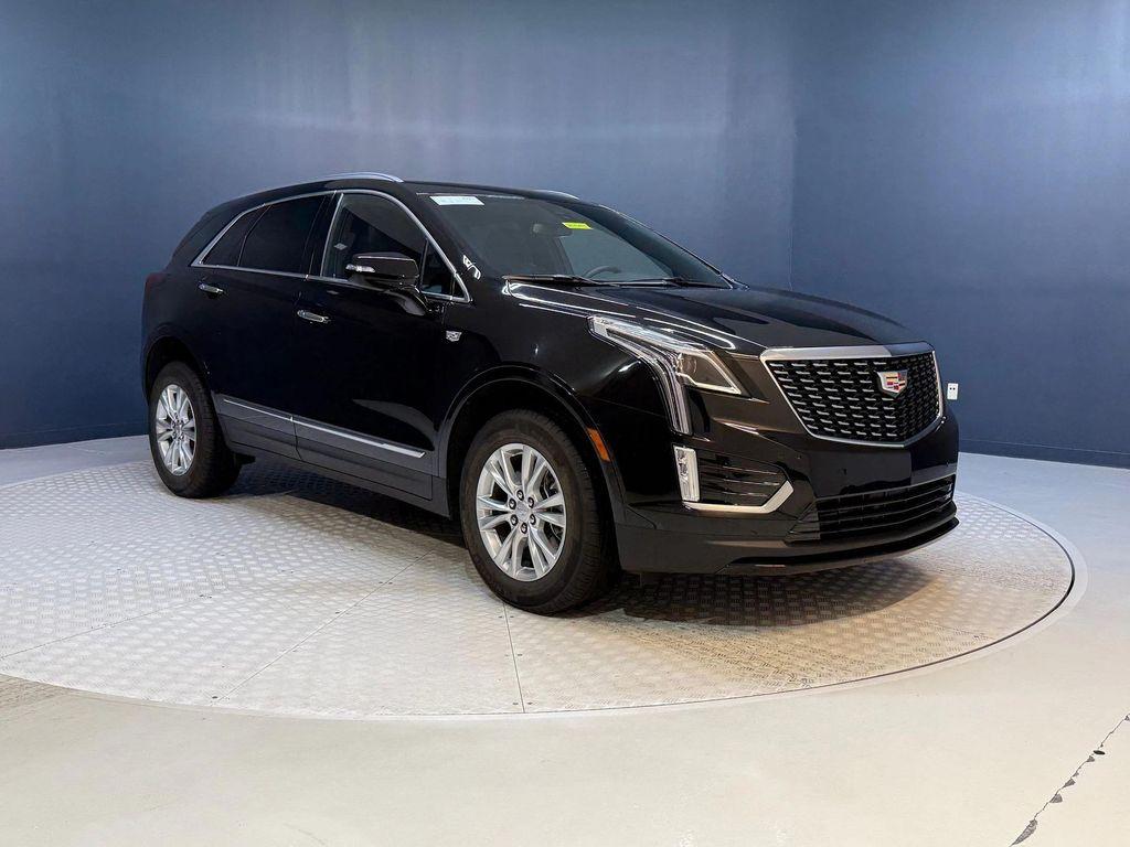new 2025 Cadillac XT5 car, priced at $46,840