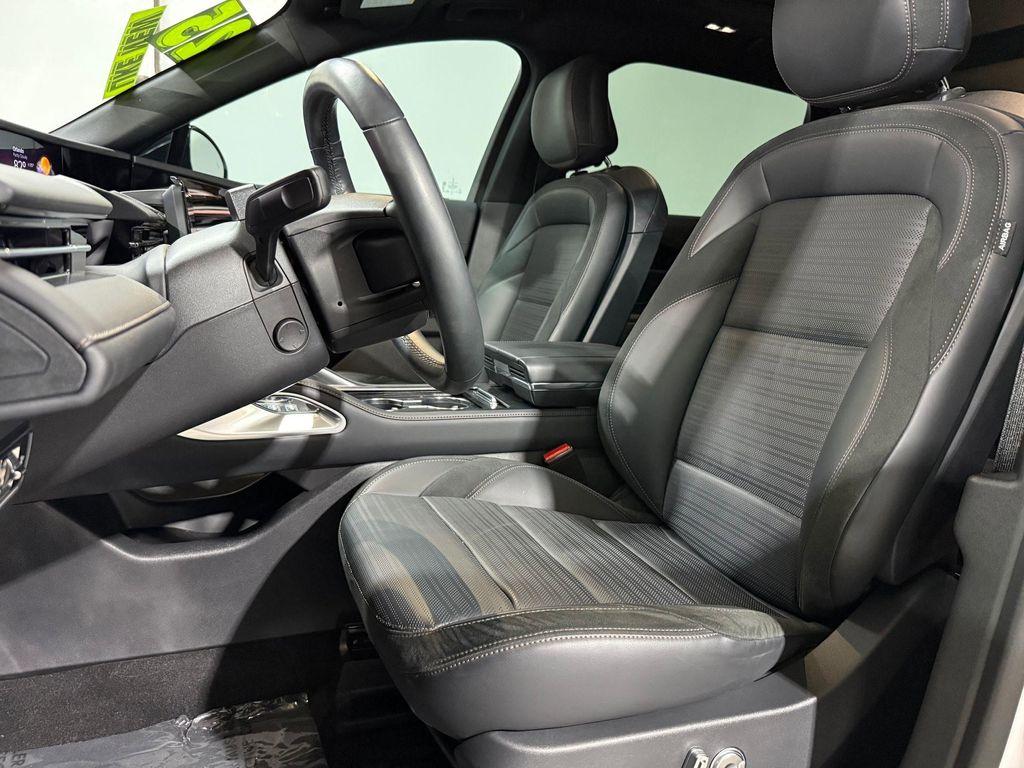 used 2025 Lincoln Nautilus car, priced at $55,997