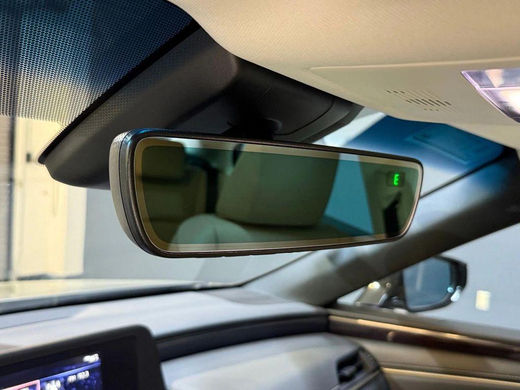 used 2020 Lexus ES 300h car, priced at $29,599