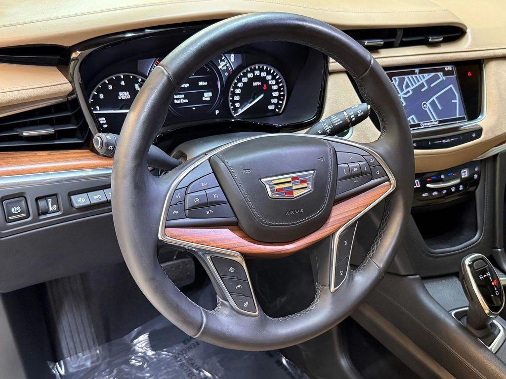 used 2018 Cadillac XT5 car, priced at $27,499