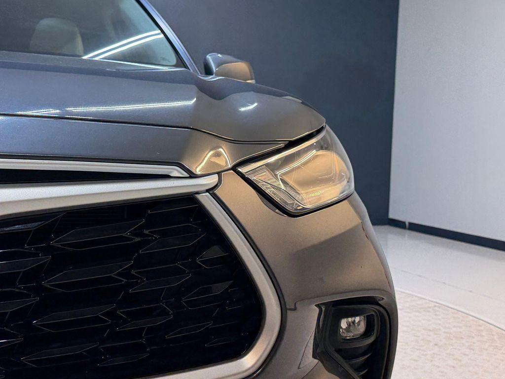 used 2021 Toyota Highlander car, priced at $28,495