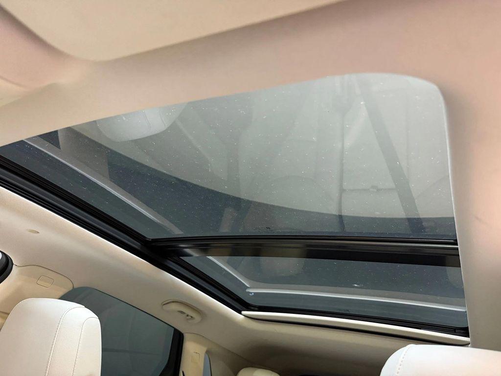 used 2023 Cadillac XT5 car, priced at $29,999