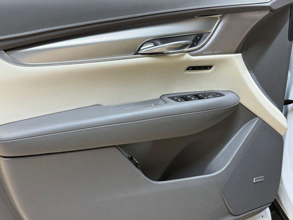 used 2023 Cadillac XT5 car, priced at $29,999