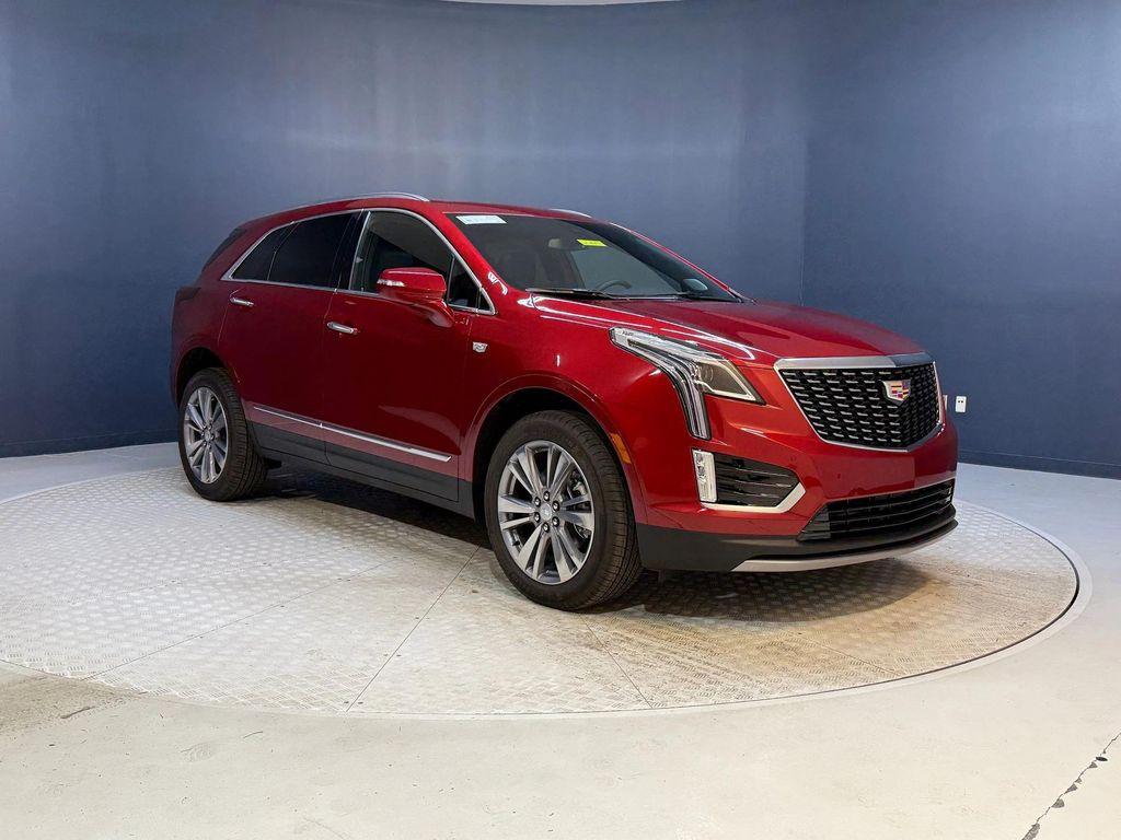 new 2025 Cadillac XT5 car, priced at $53,315