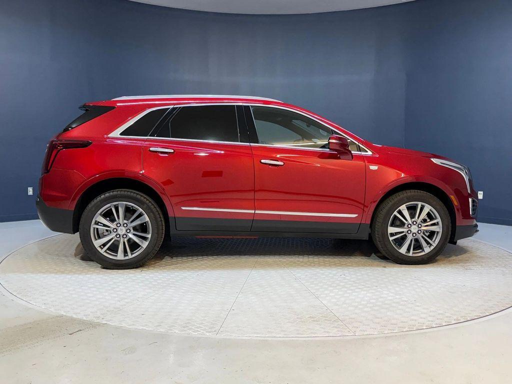 new 2025 Cadillac XT5 car, priced at $53,315