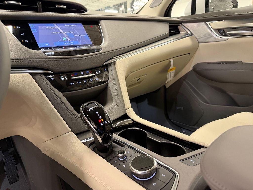 new 2026 Cadillac XT5 car, priced at $57,659