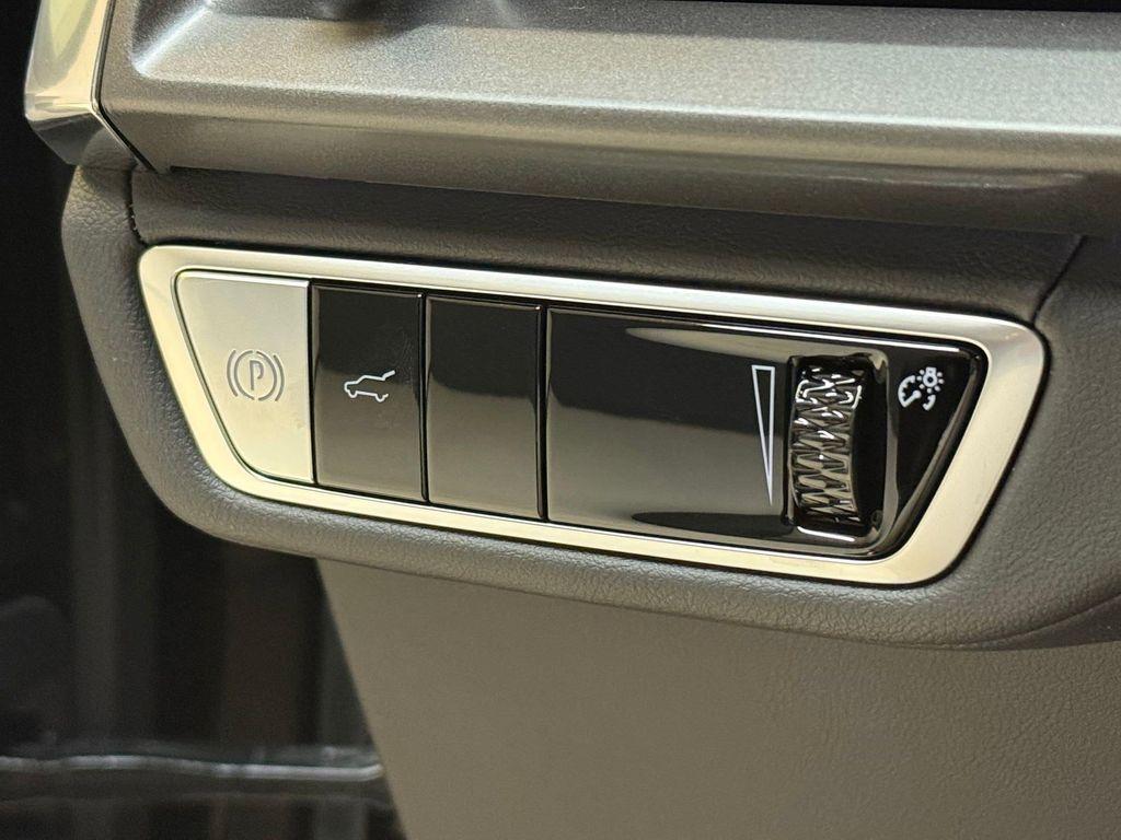 new 2026 Cadillac VISTIQ car, priced at $79,715