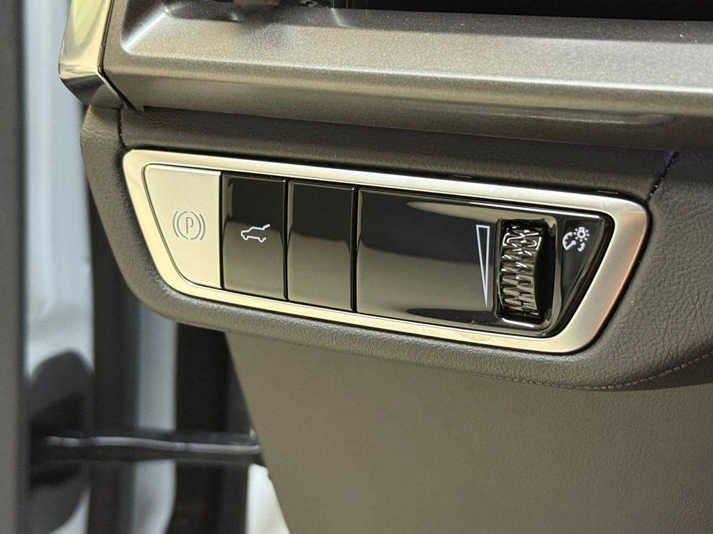 new 2026 Cadillac VISTIQ car, priced at $81,890