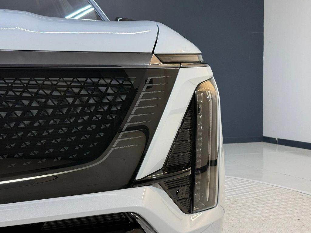 new 2026 Cadillac VISTIQ car, priced at $81,890