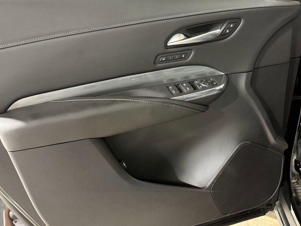 new 2025 Cadillac XT4 car, priced at $42,615