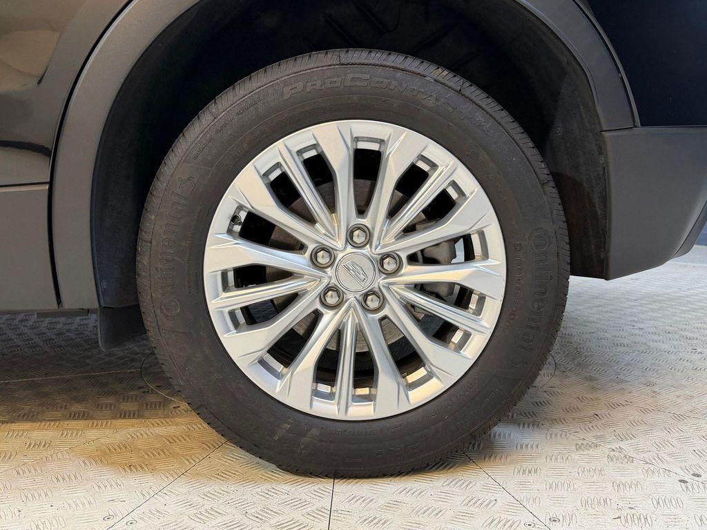 used 2024 Cadillac XT4 car, priced at $32,997