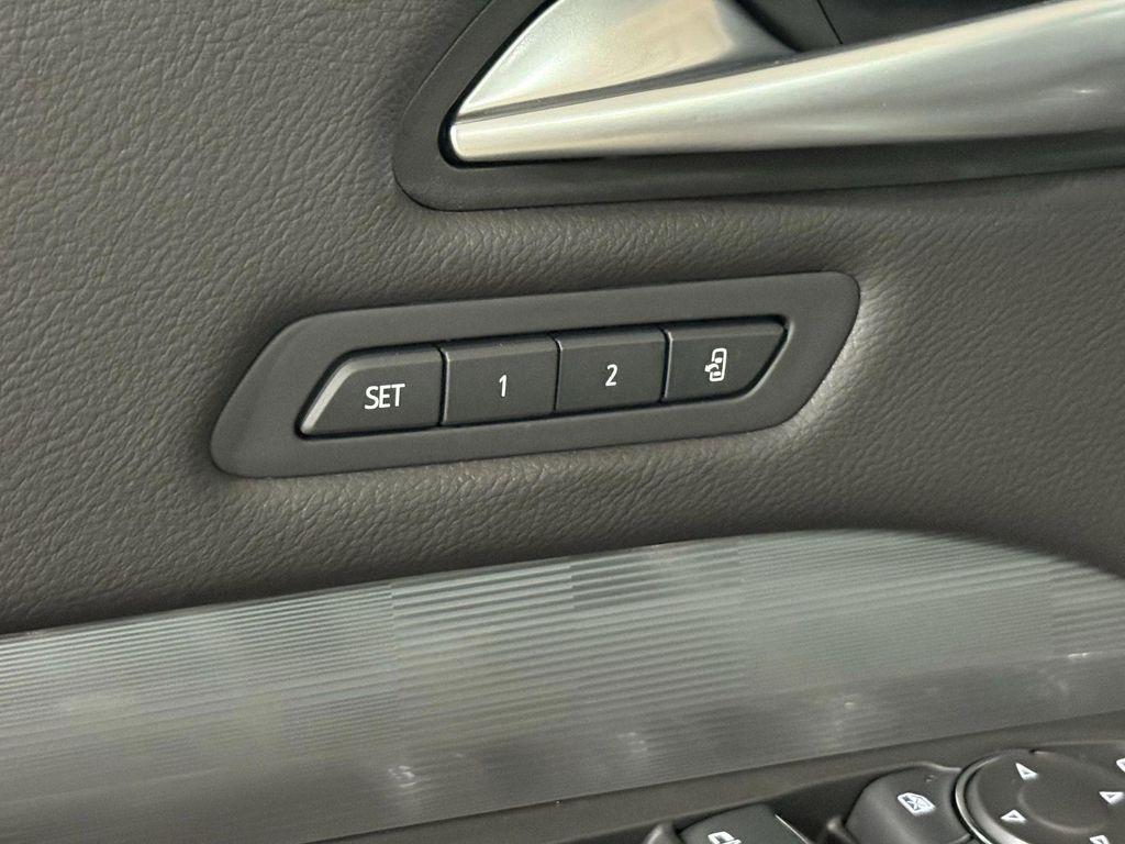 new 2025 Cadillac XT4 car, priced at $45,465