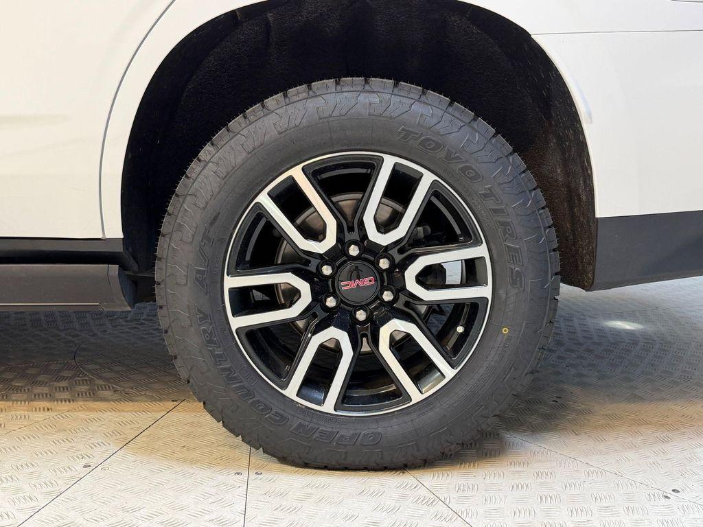 used 2023 GMC Yukon car, priced at $60,997