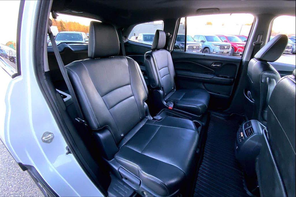 used 2020 Honda Pilot car, priced at $22,900