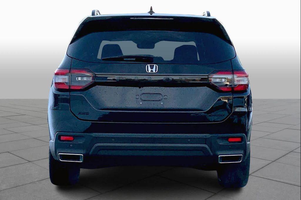 used 2025 Honda Pilot car, priced at $44,995
