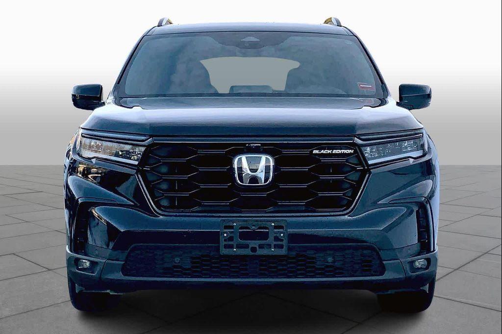 used 2025 Honda Pilot car, priced at $44,995