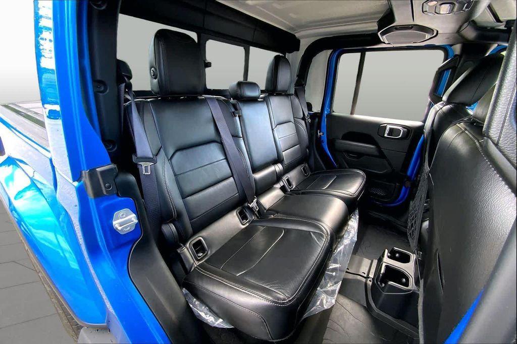 used 2021 Jeep Gladiator car, priced at $32,789
