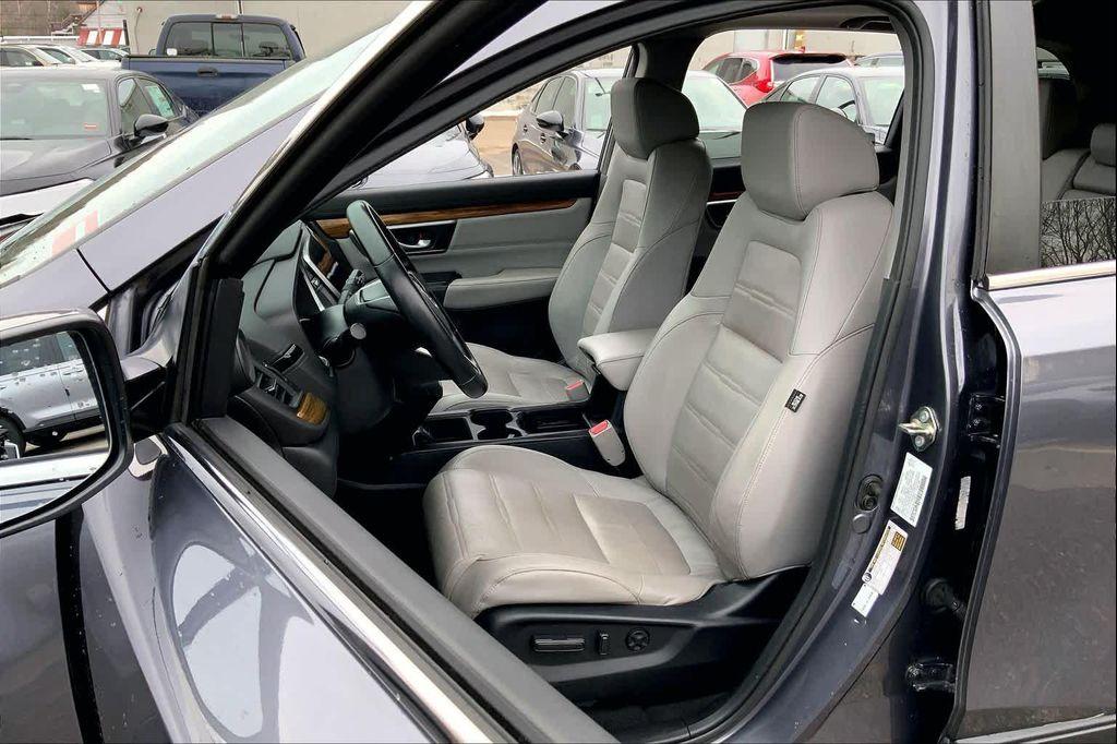 used 2017 Honda CR-V car, priced at $19,317
