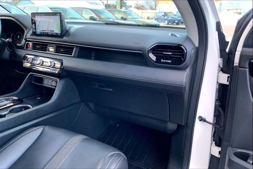 used 2023 Honda Pilot car, priced at $35,730