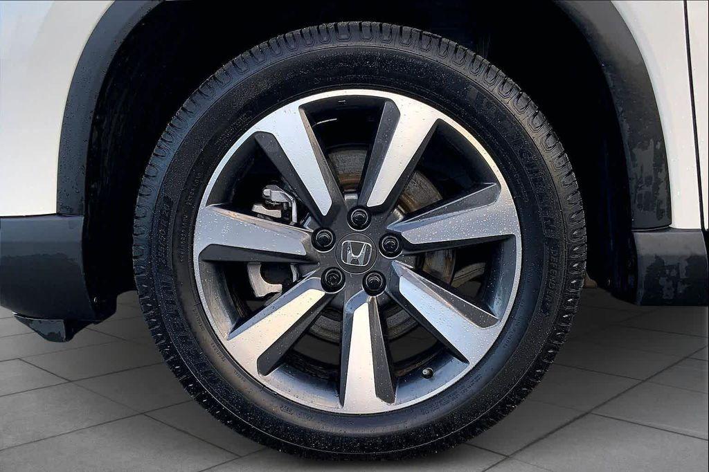 used 2023 Honda Pilot car, priced at $35,730