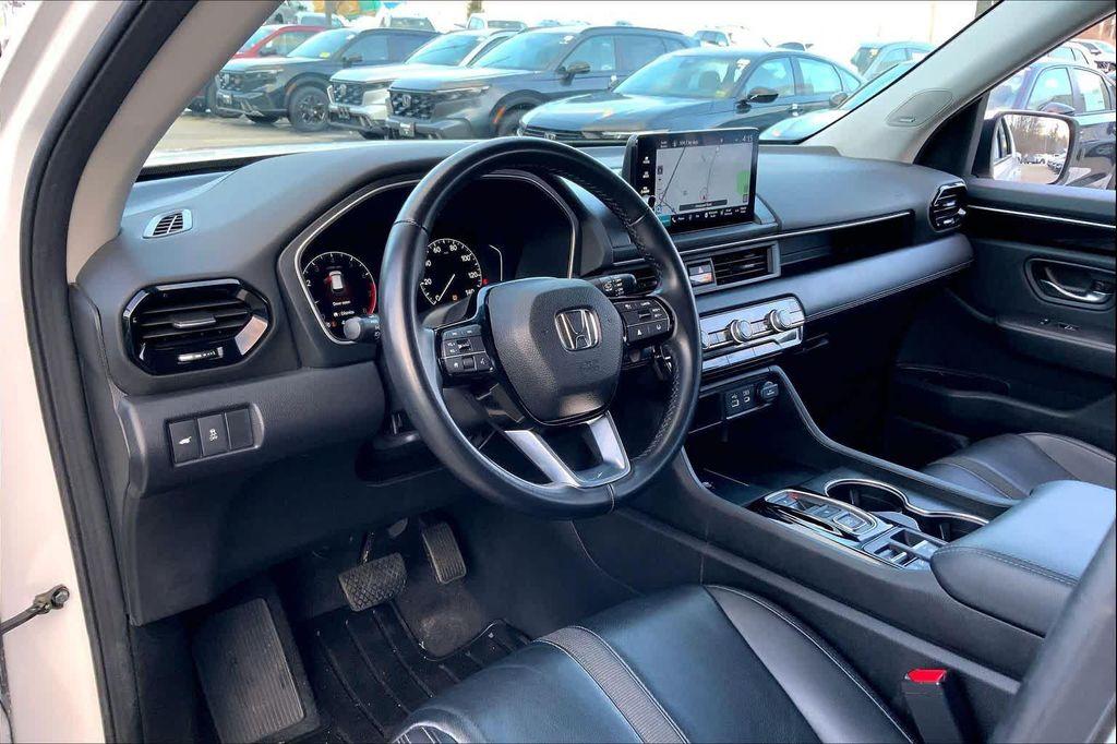 used 2023 Honda Pilot car, priced at $35,730