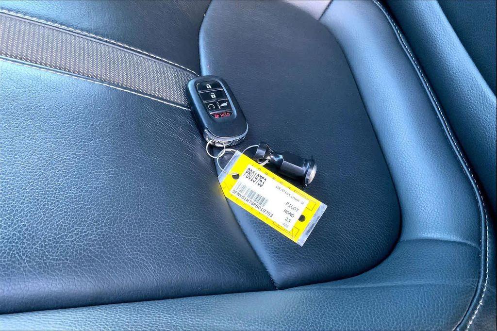 used 2023 Honda Pilot car, priced at $35,730