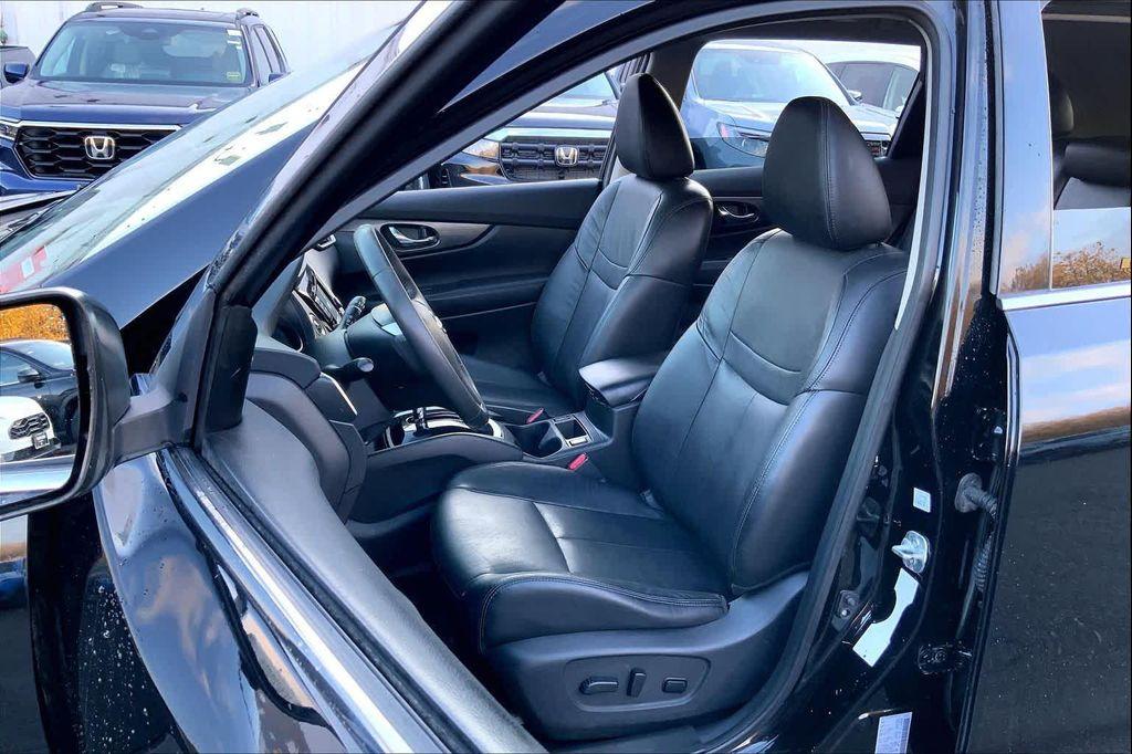 used 2015 Nissan Rogue car, priced at $9,482