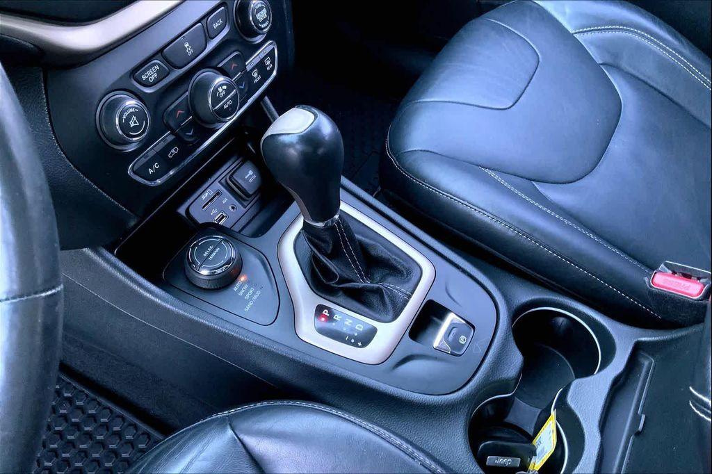 used 2014 Jeep Cherokee car, priced at $11,333