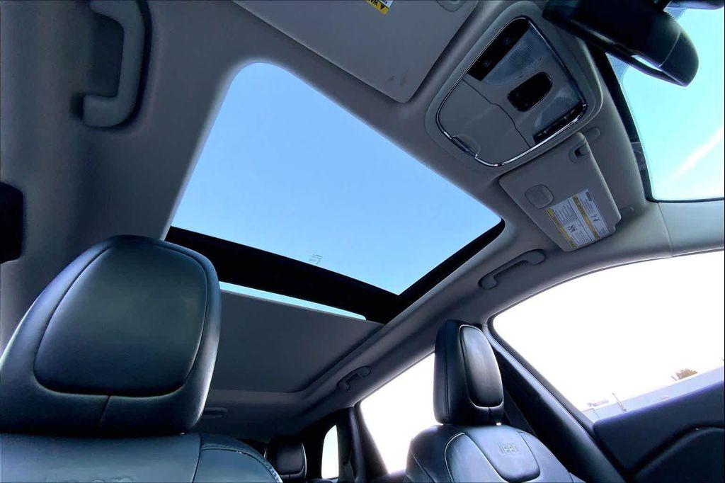 used 2014 Jeep Cherokee car, priced at $11,333