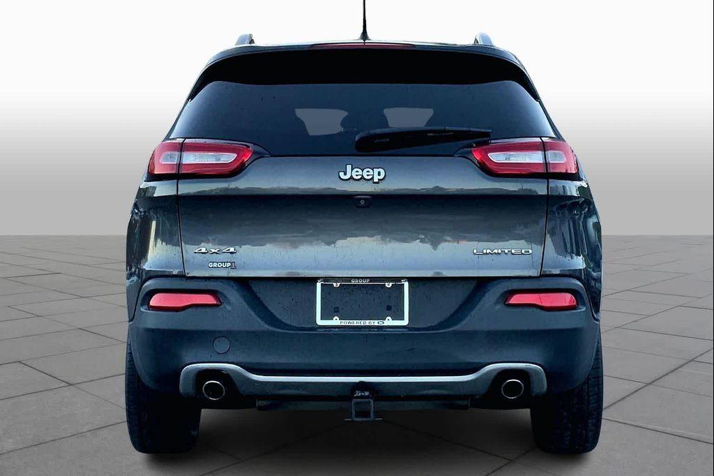 used 2014 Jeep Cherokee car, priced at $11,333