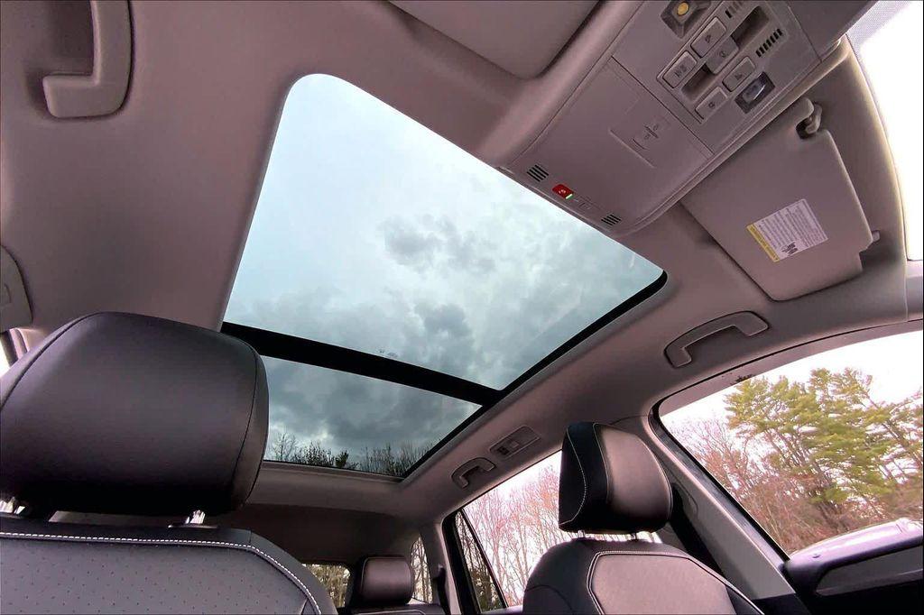 used 2024 Volkswagen Tiguan car, priced at $21,795