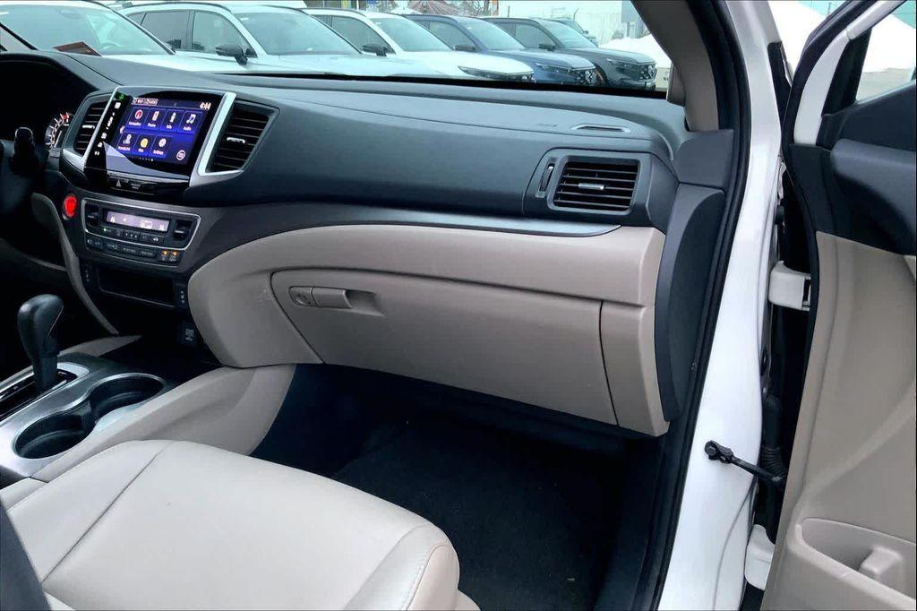 used 2016 Honda Pilot car, priced at $12,538