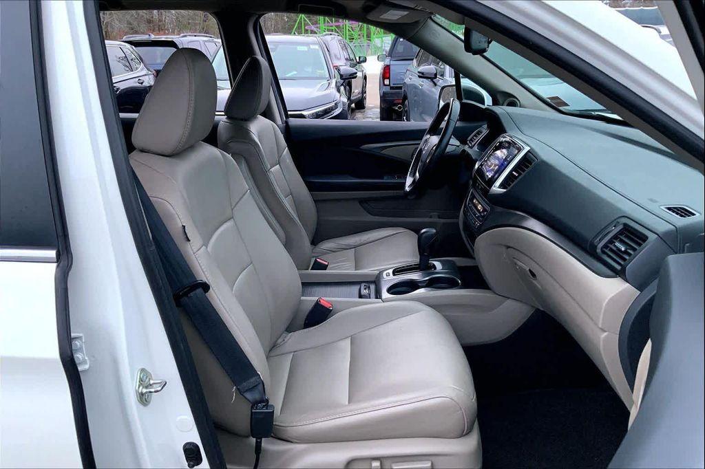 used 2016 Honda Pilot car, priced at $12,538