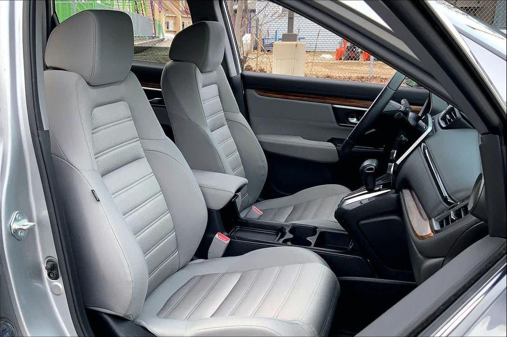 used 2021 Honda CR-V car, priced at $25,898