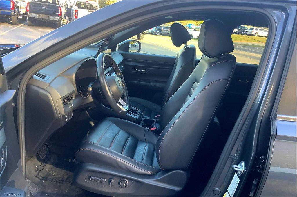 used 2024 Honda CR-V Hybrid car, priced at $30,087