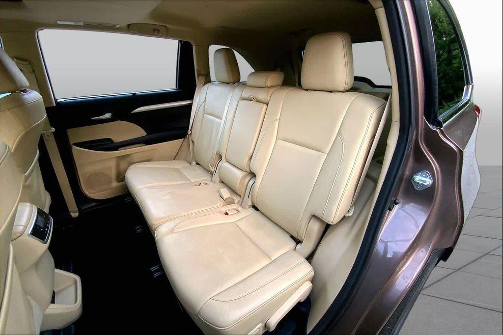 used 2017 Toyota Highlander car, priced at $13,390