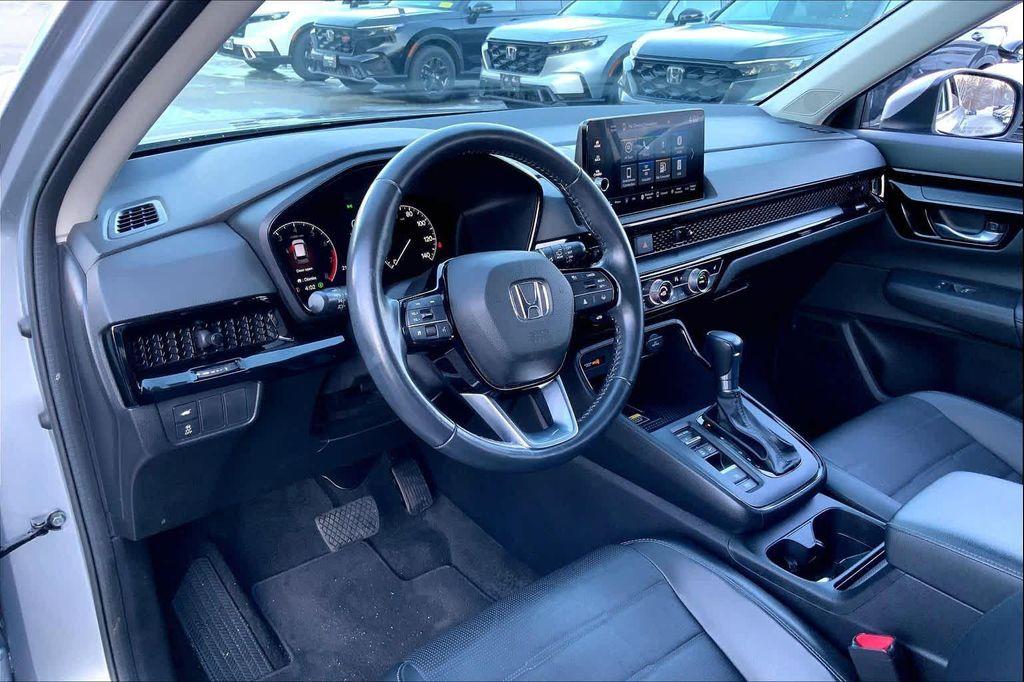used 2023 Honda CR-V car, priced at $31,999