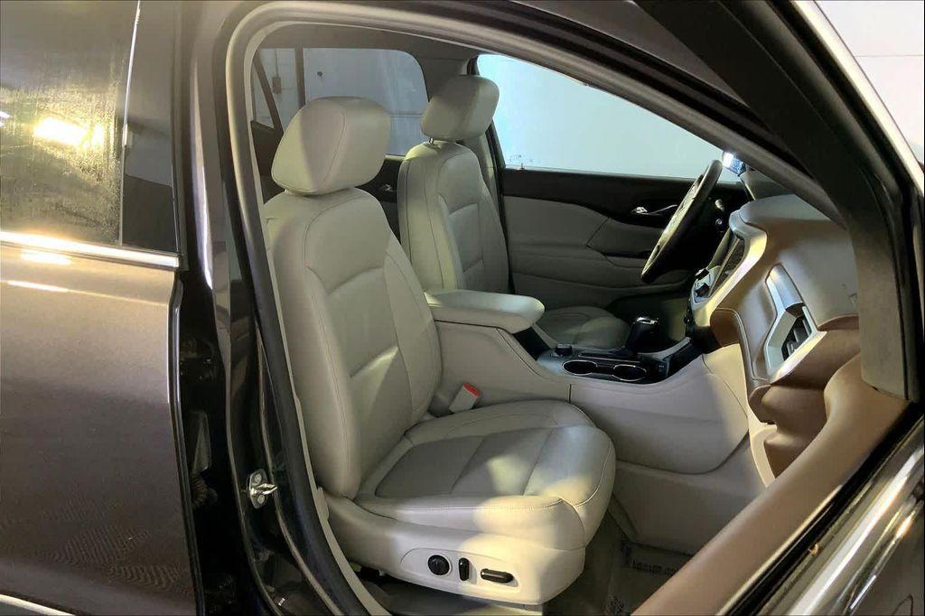 used 2018 GMC Acadia car, priced at $19,569