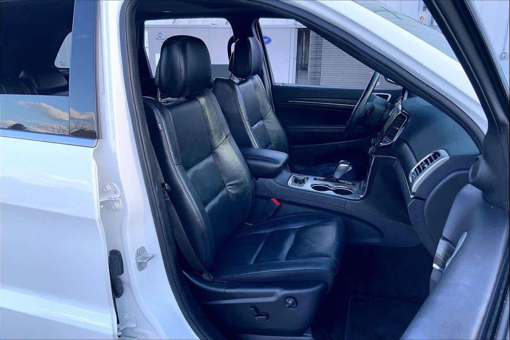 used 2019 Jeep Grand Cherokee car, priced at $19,664