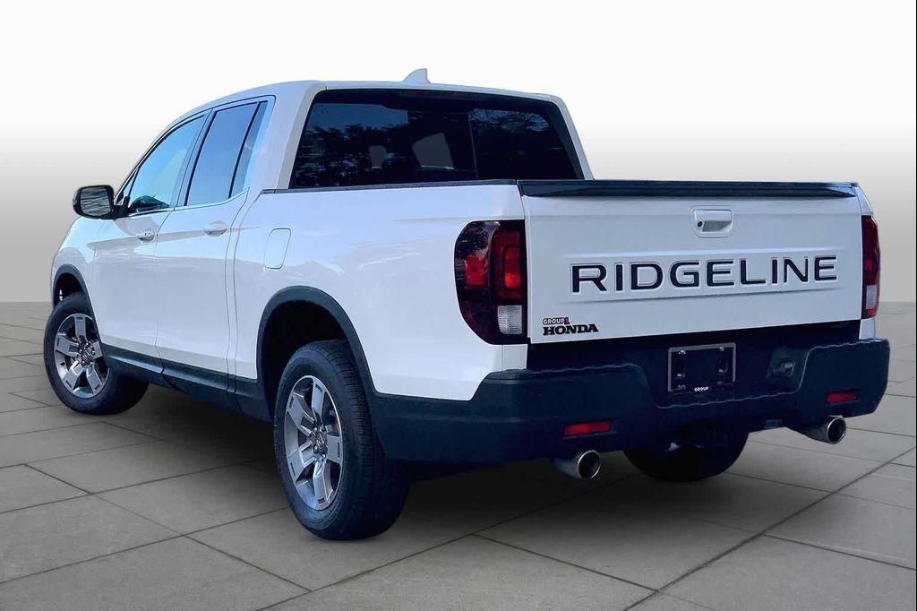 used 2025 Honda Ridgeline car, priced at $34,090